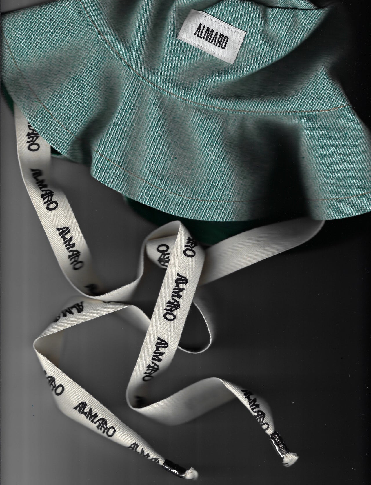 Almaro Bucket Hat
