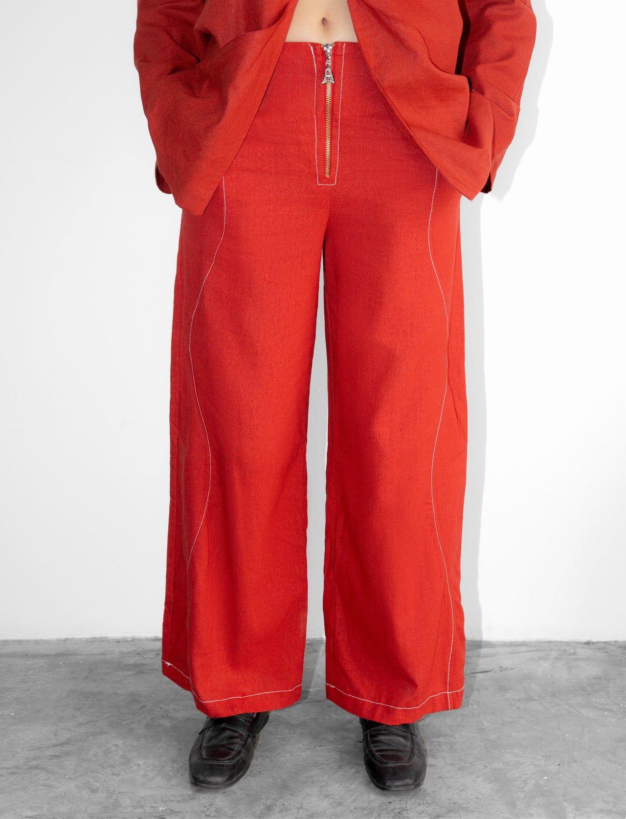 Red linen wavy pants